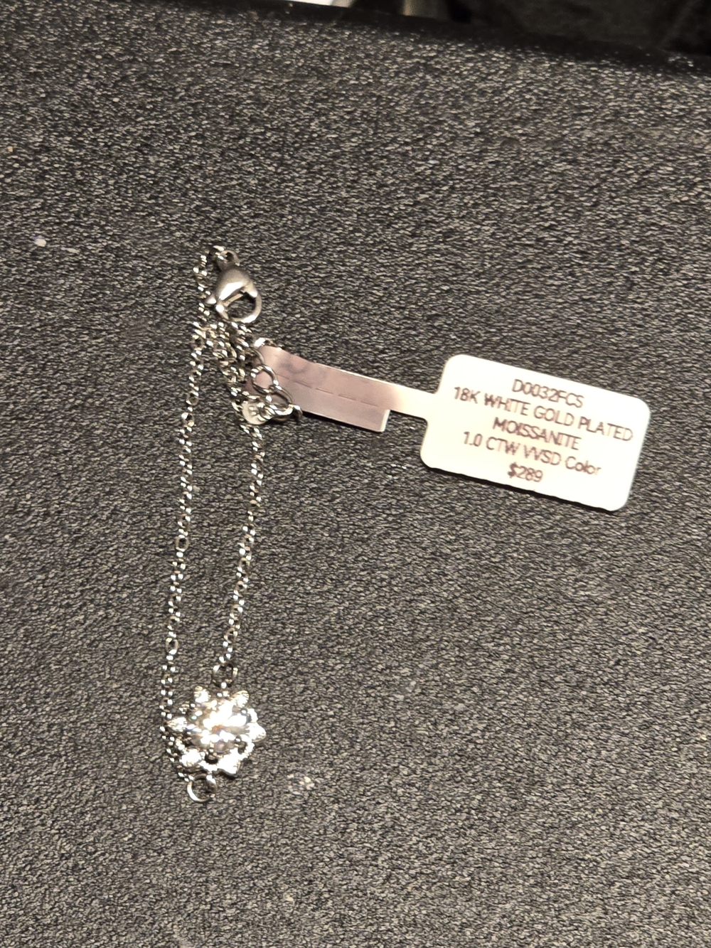 18K White Gold Plated, 2 Carat moissanite Floral  Pendant Necklace - Silver Tone